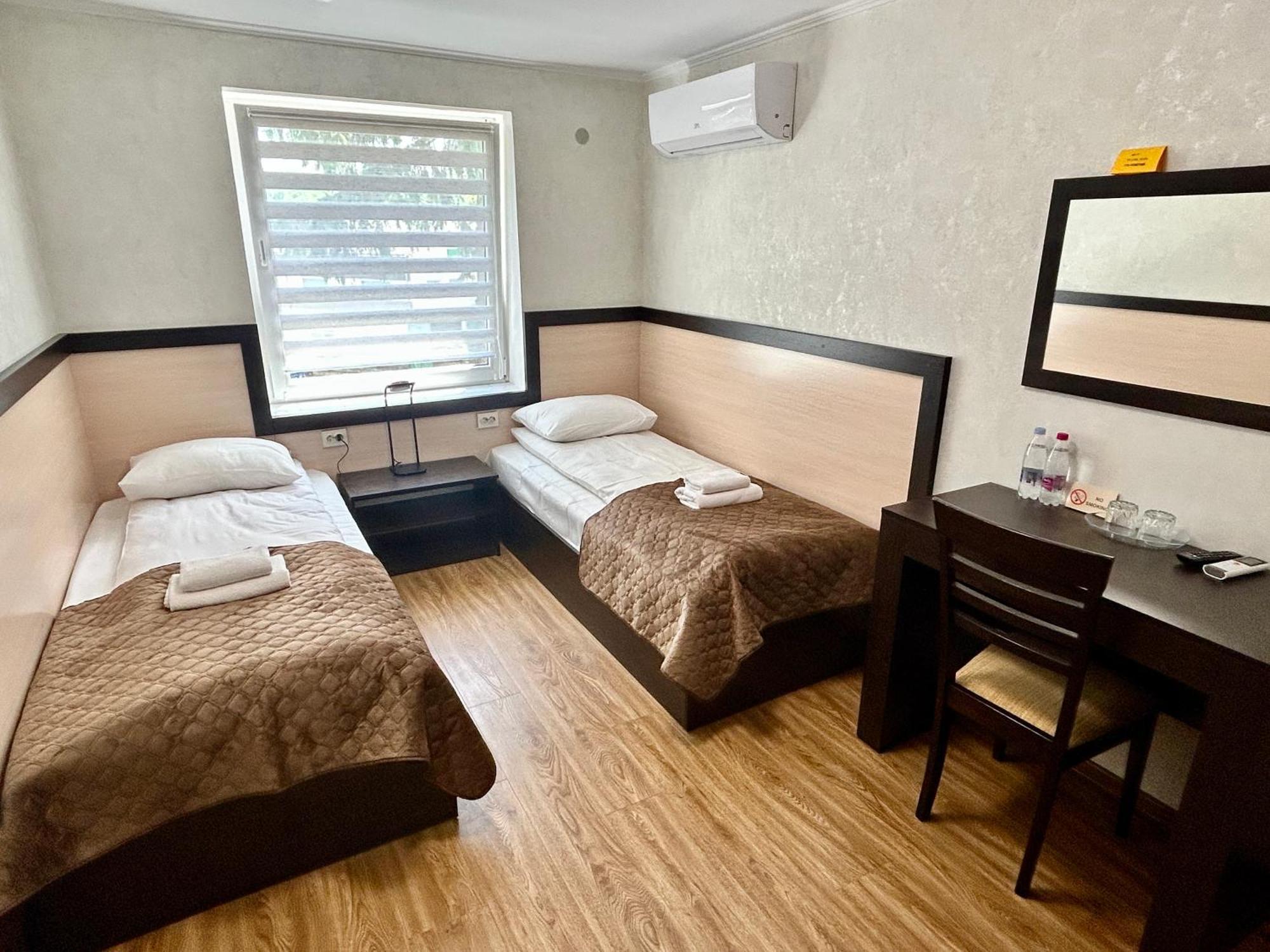 Hotel Koral Černovice Exteriér fotografie