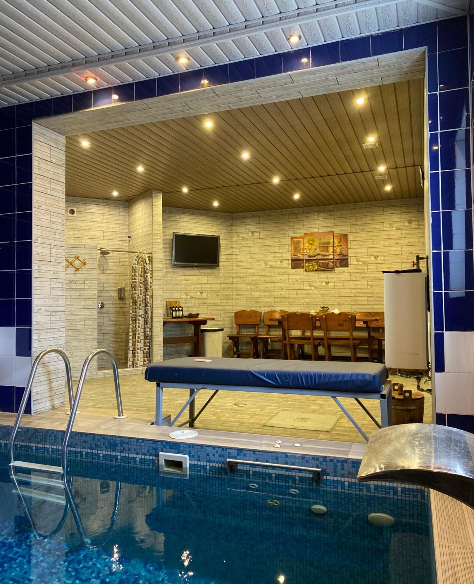 Hotel Koral Černovice Exteriér fotografie