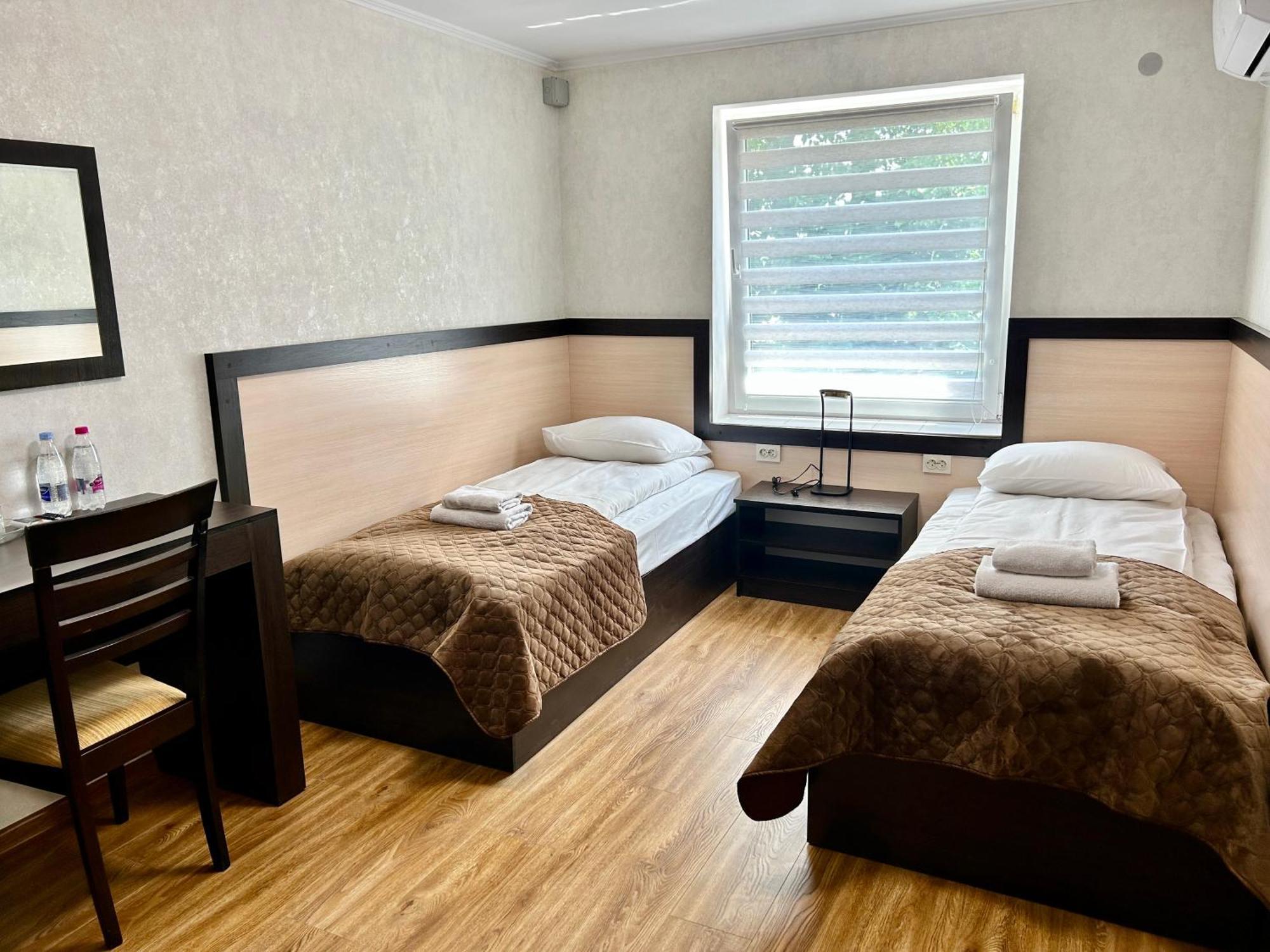 Hotel Koral Černovice Exteriér fotografie